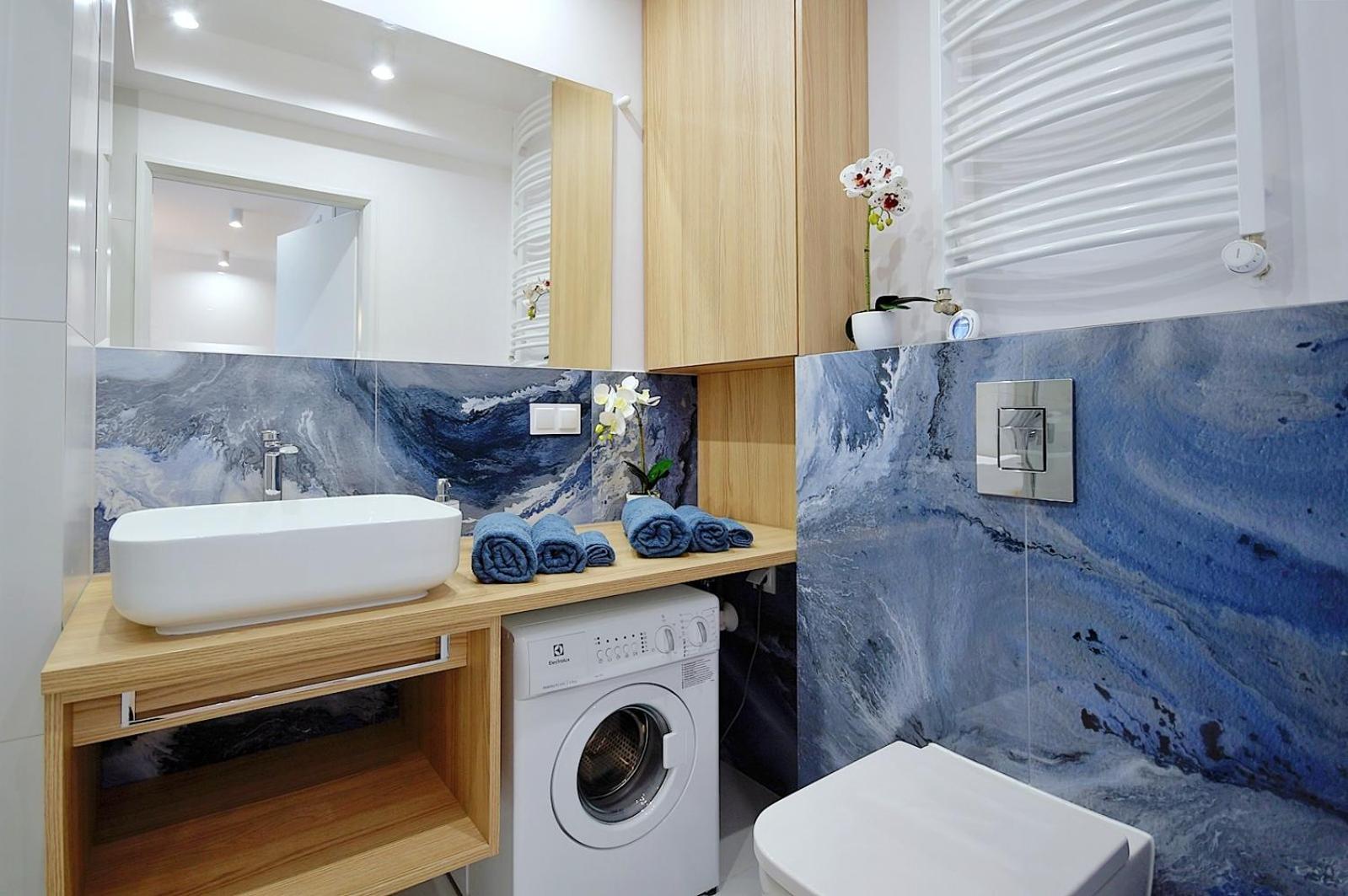 Blue Wave Apartment *