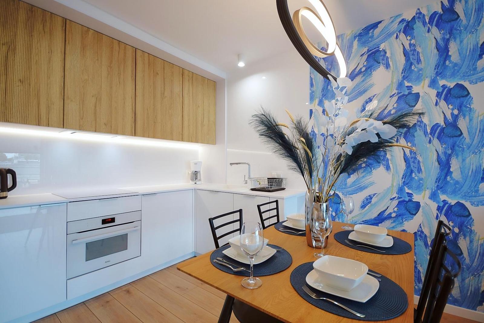 Apartment Blue Wave *